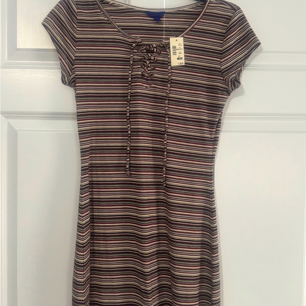 Striped Lace-Up Dress. NWT! 🤎 (women’s/juniors)
